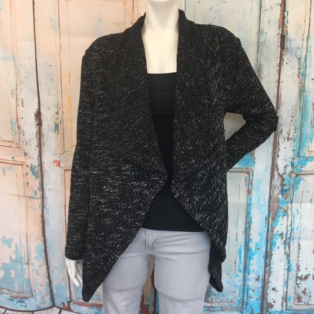 BNCI by BLANC NOIR Black Open Front Sweater Jacket